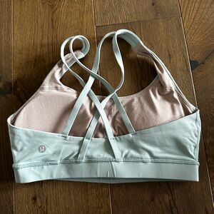 Lululemon athletica Women's Mint Sports Bra Size 8